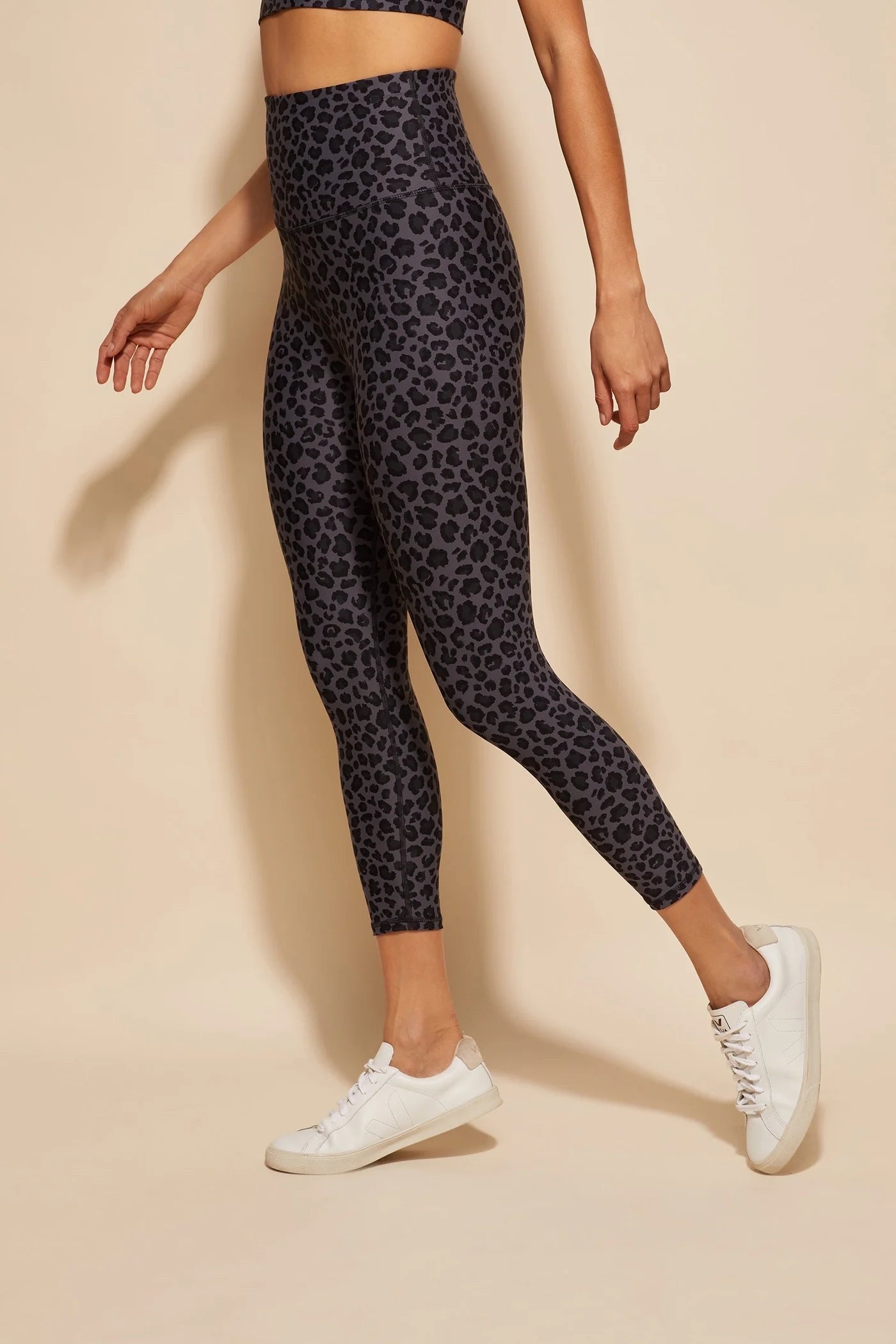 DK Active Utopia Print Leopard Smoke